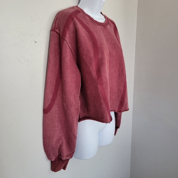 Aemi + Co. NWT Women's Small Burgundy Red Long Sleeve Cropped Sweatshirt Top - Picture 8 of 9